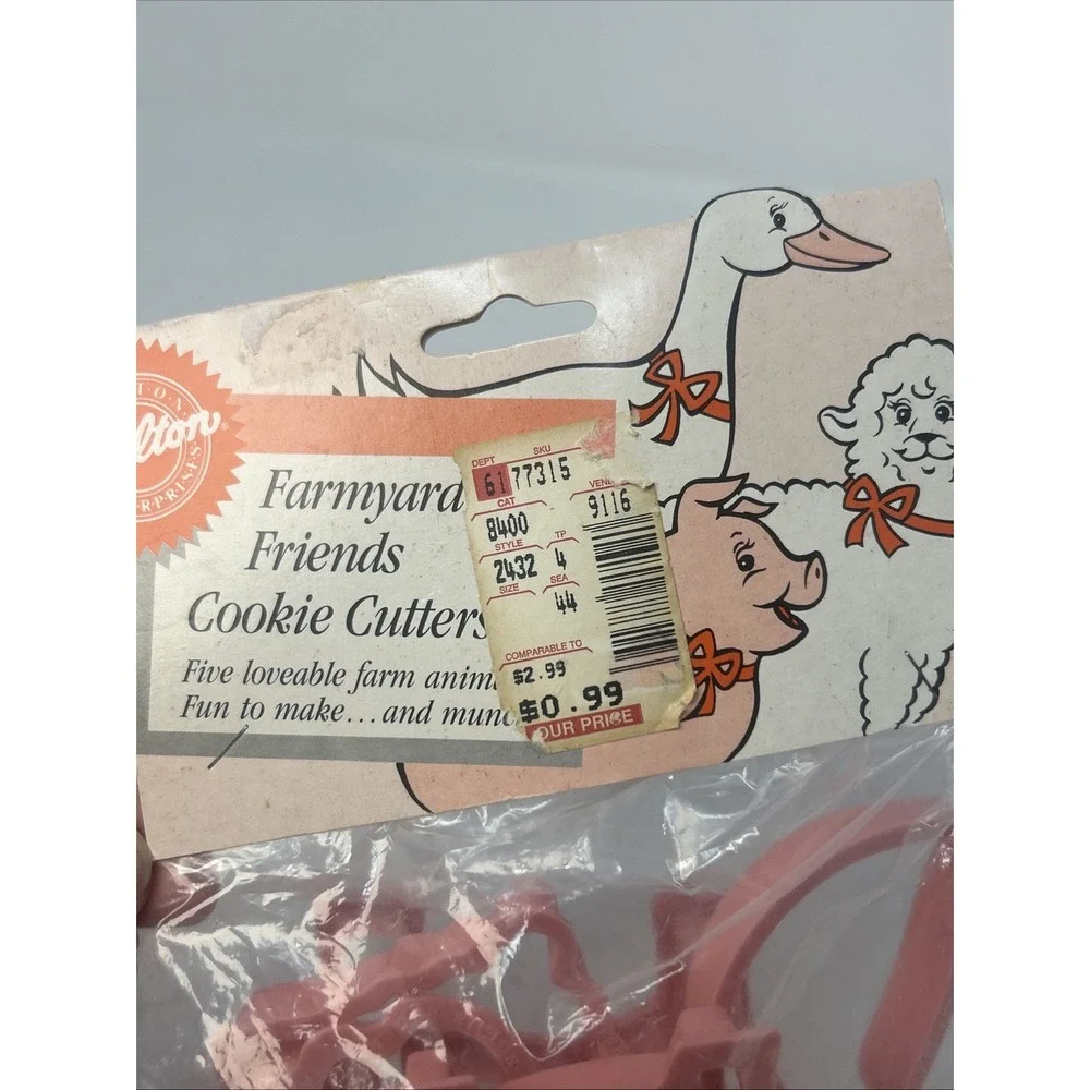 NEW Vintage Wilton Farmyard Friends Cookie Cutter Set Of 5 1988 Pig Sheep Cow